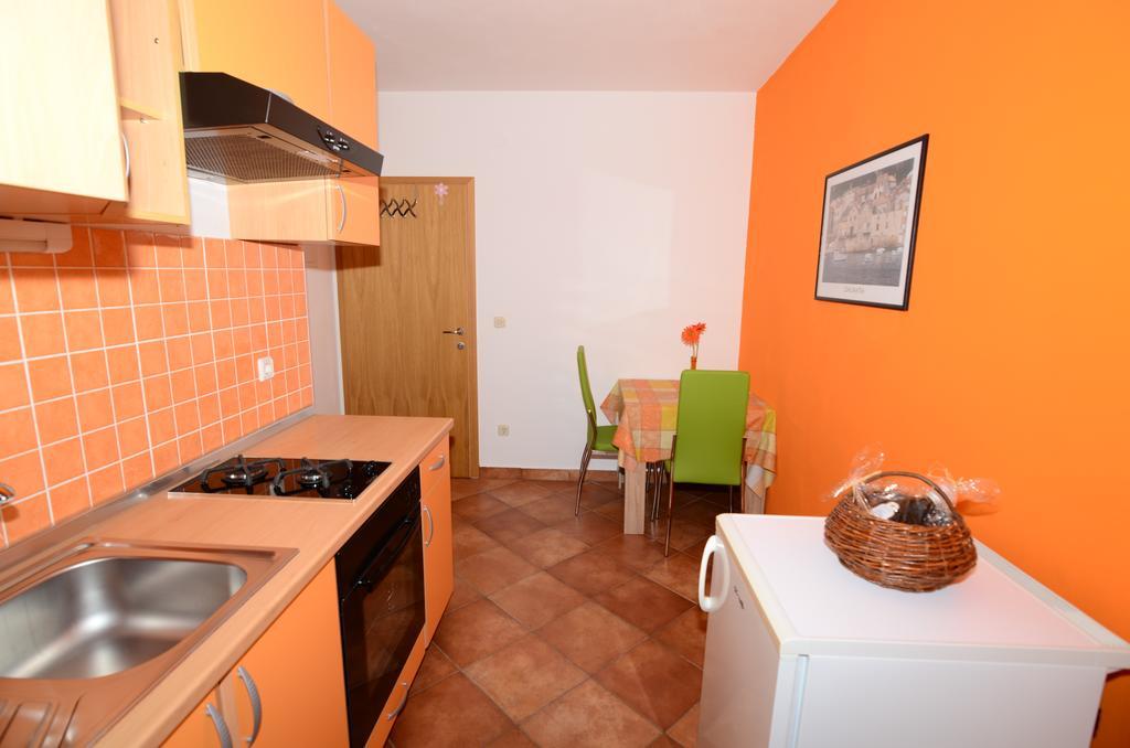 Apartman Milena Appartement Primošten Buitenkant foto